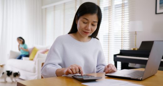 mother budgeting for child care